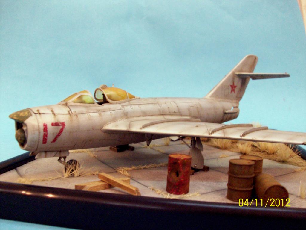 Mig17 σε εγκαταλειψη... 100_7020