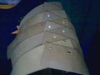 Fabrication d'une cuirasse en cuir Picture13