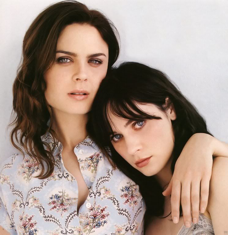 Family Picture Thread Zooey-deschanel-emily-deschanel-bones-tv-show-margaret-whitesell-temperance-brennan