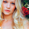 Emilie De Ravin E5