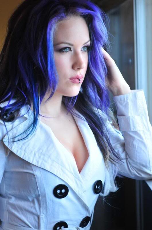 Mujeres dentro del Metal AlissaWhiteGluz