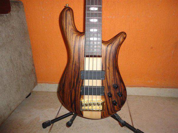 Spector LX Euro 5c R$5.500,00 402041_389273917755087_1447334322_n_zpsc3e92be1