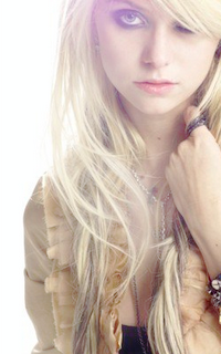 Corvi Albuma TaylorMomsen5