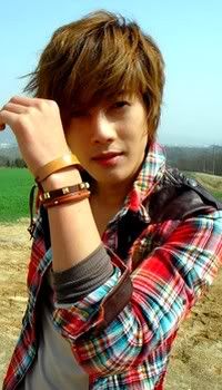 Personajes Preestablecidos {Chicos} Kim_hyun_joong_ss501_170