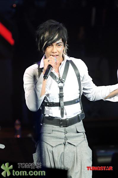 [28-02-09] FAH in concert HK 1235810263118886470