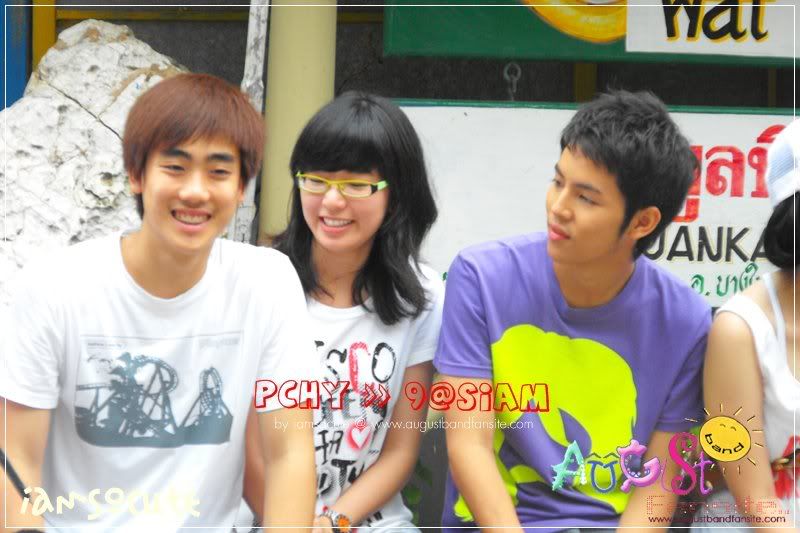 [PHOTO][Apr.27.2009] Pchy & 9@SIAM & S-Club: Another Section Pchy230