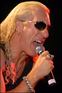 DEE SNIDER Talks Broadway Album, New Autobiography.... DeeDoesBroadway