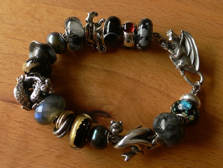 Dramatic dragons Dragonbracelet-1