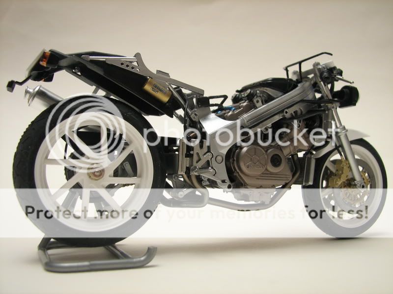 honda vfr 750R  (rc30) version le mans 2009 et version route - Page 3 RC30200940