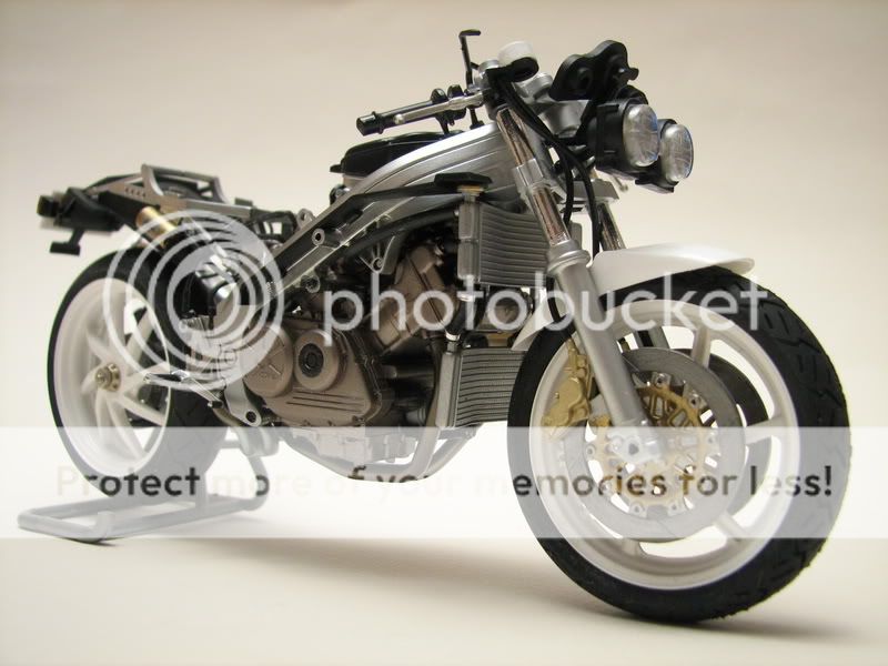 honda vfr 750R  (rc30) version le mans 2009 et version route - Page 3 RC30200941