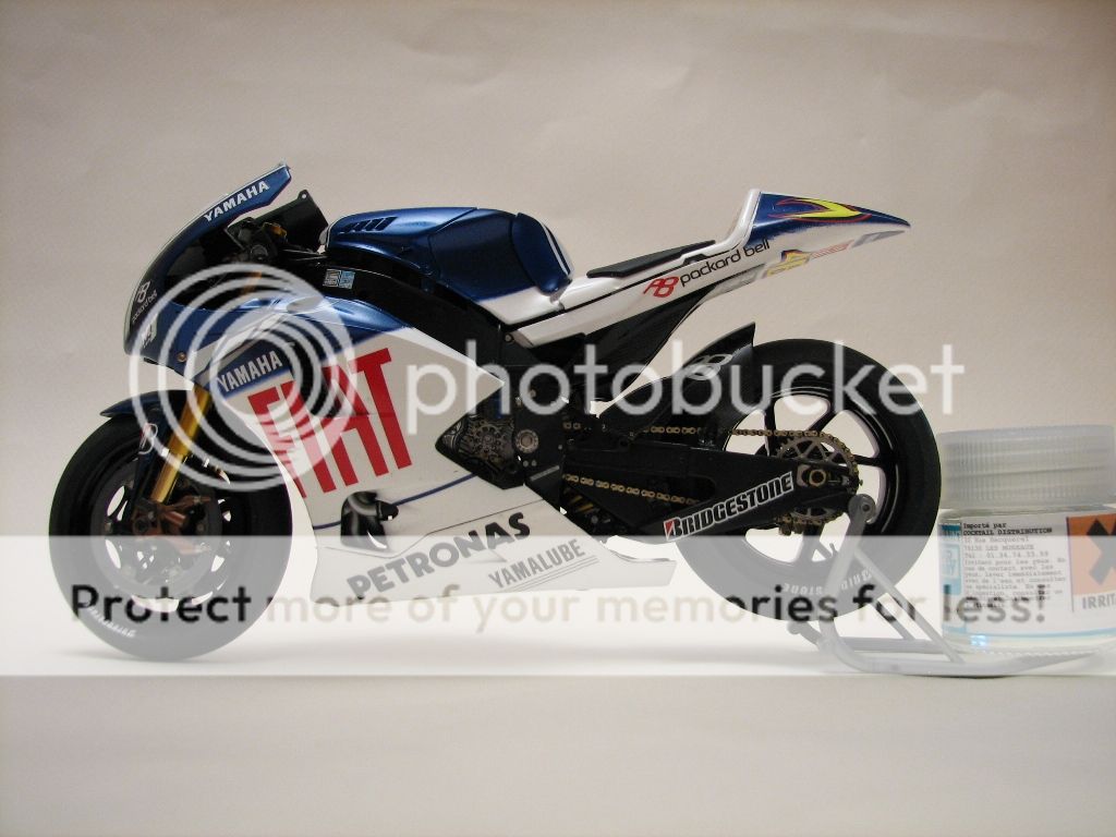 la M1 version 2009 team FIat (fin le 11/12/15) - Page 3 Yamaha%20fiat%20m1%202009%20066