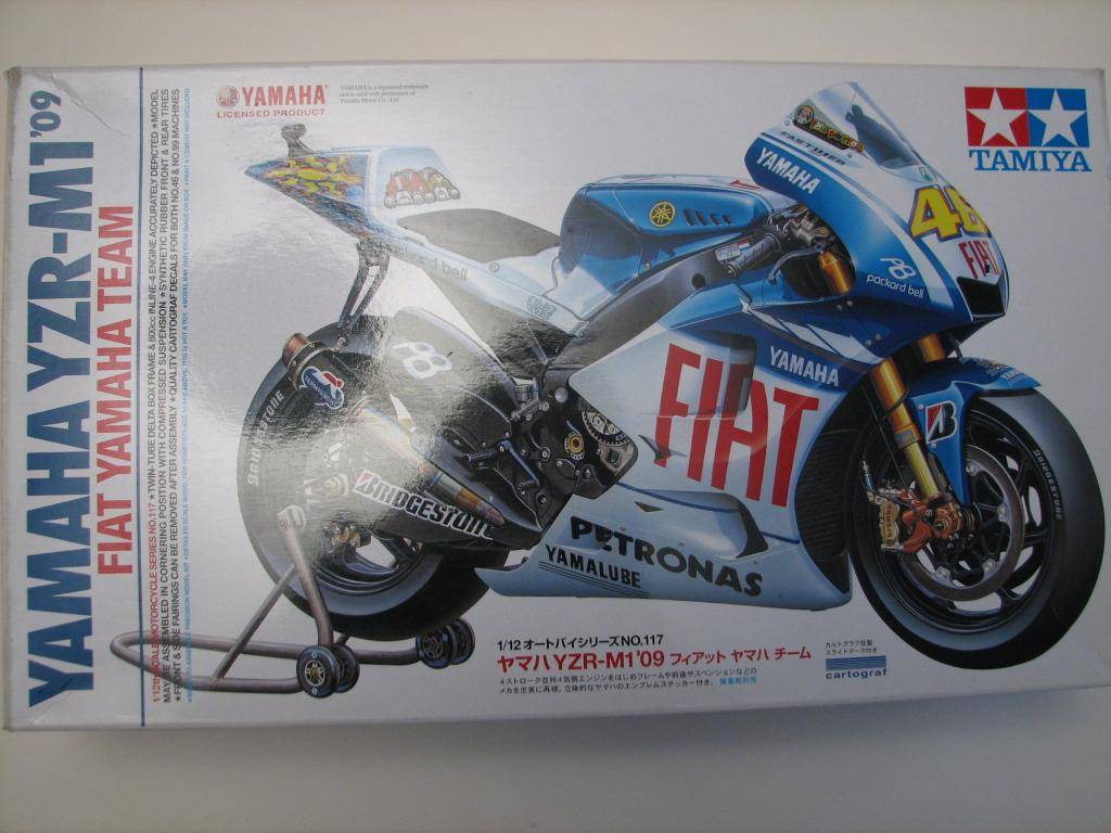 la M1 version 2009 team FIat (fin le 11/12/15) Yamahafiatm12009004