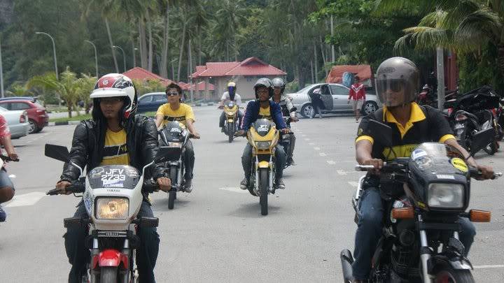 Report Ride To Air Papan Mersing, Johor - Page 3 74856_166088693425702_100000737172135_367303_2943480_n