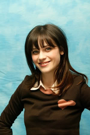 Zooey Deschanneñ es India Baker Zooey_deschanel-1