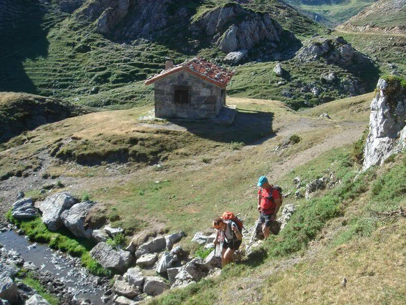 lago ubales , peña del viento 200 mts y la rapaina 2026 mts por la ruta de wamba Fer6