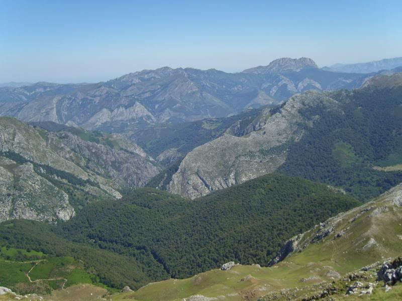 lago ubales , peña del viento 200 mts y la rapaina 2026 mts por la ruta de wamba Pentildeaviento103