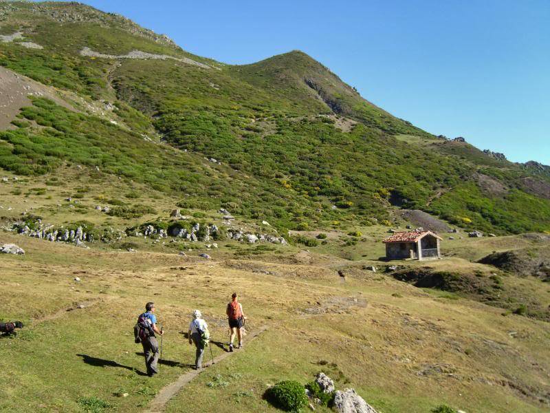 lago ubales , peña del viento 200 mts y la rapaina 2026 mts por la ruta de wamba Pentildeaviento23