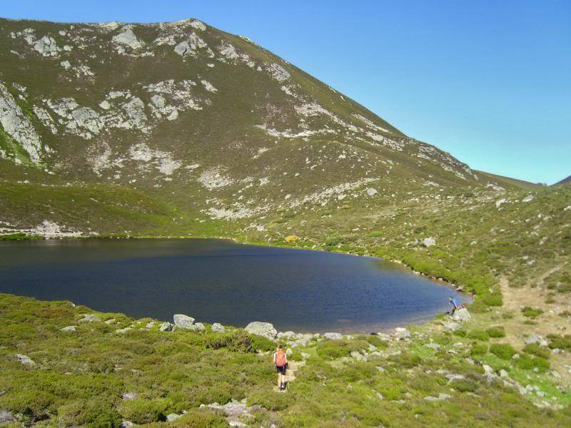 lago ubales , peña del viento 200 mts y la rapaina 2026 mts por la ruta de wamba Pentildeaviento54