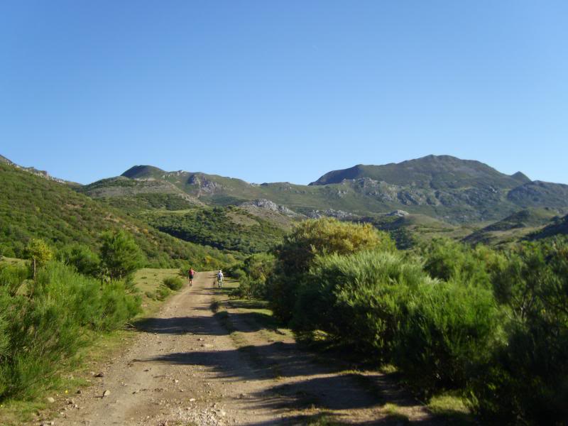 lago ubales , peña del viento 200 mts y la rapaina 2026 mts por la ruta de wamba Pentildeaviento8