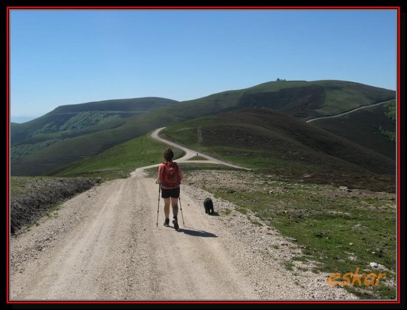 PICON BLANCO 1529 MTS , ALTO DEL CABALLO 1493 MTS Y MORUCO 1445 MTS  Piconb136