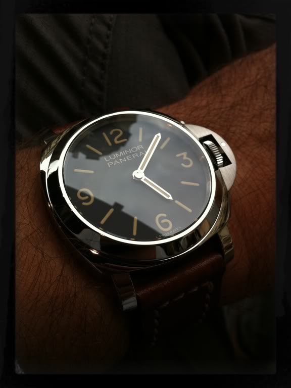 Revue de la Panerai PAM 00390 8301602F