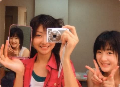 [รวมรูปคู่] Yurina♥Momoko 053