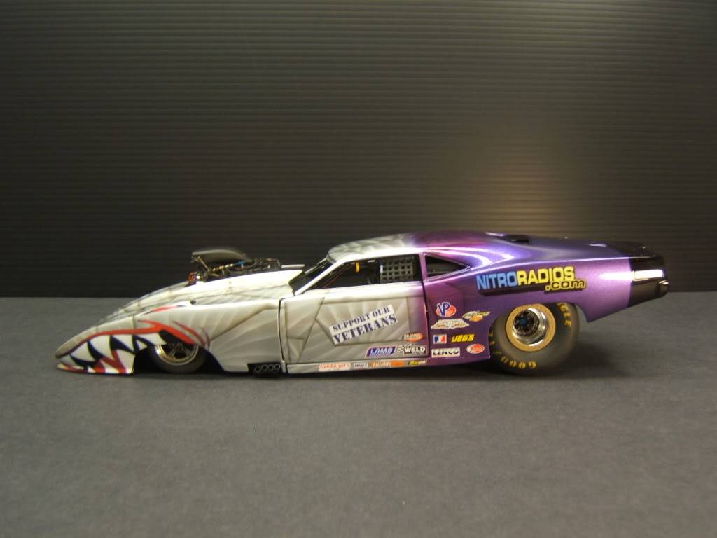 Chip King`s: "Shark Mouth" Daytona Pro Mod by J.Teresi DSCF4465