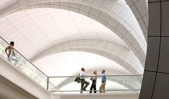 Dubai Airport, Terminal 3 - an Architectural Wonder! 4-25