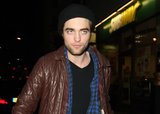 Robert: en un club londinense un dia antes de San Valentin Th_robert-pattinson-groucho