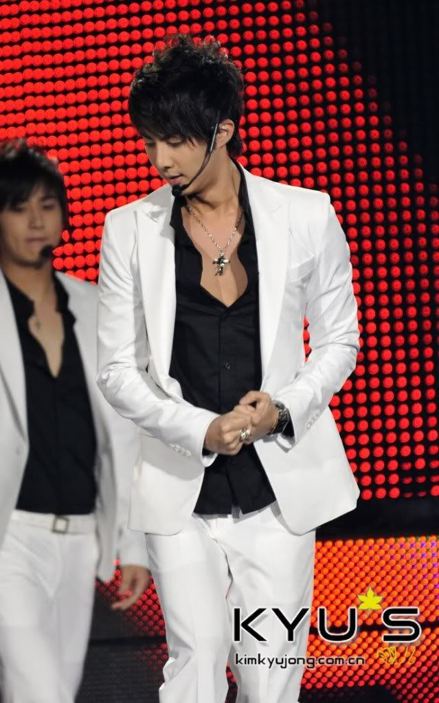 [HJB] Korea China Song Festival 6.10.09 (buena calidad ;D) 53270910200910101407281592937883-11