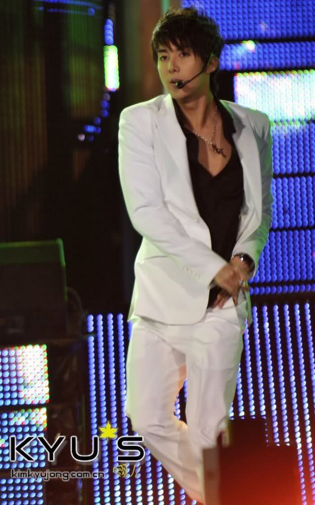 [HJB] Korea China Song Festival 6.10.09 (buena calidad ;D) 53270910200910101407281592937883-22