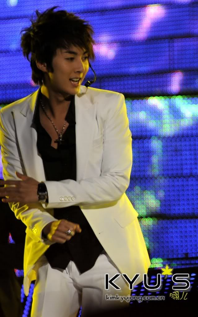 [HJB] Korea China Song Festival 6.10.09 (buena calidad ;D) 53270910200910101407281592937883-25