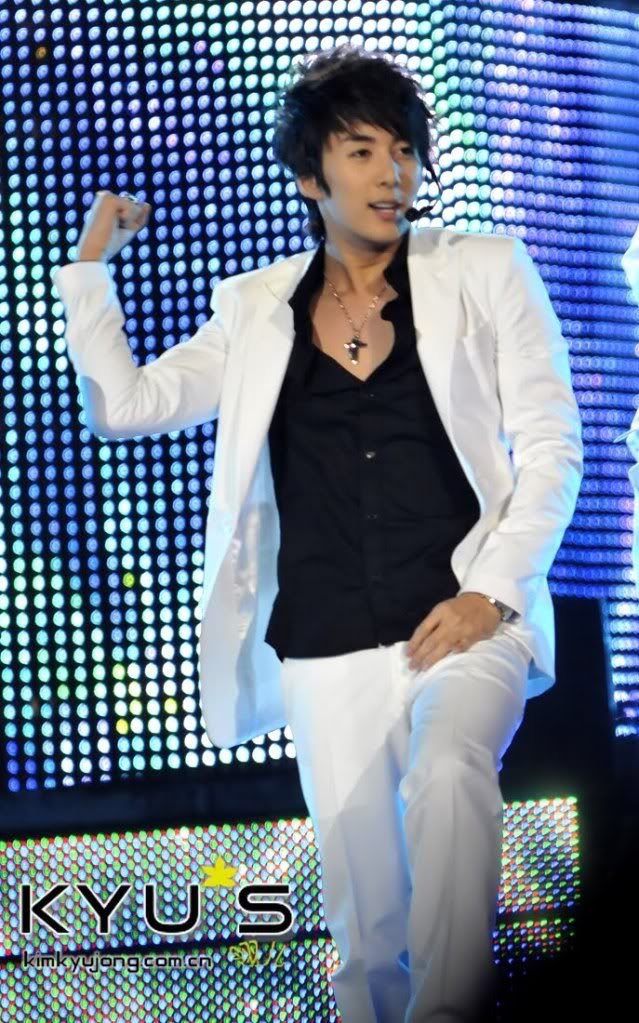 [HJB] Korea China Song Festival 6.10.09 (buena calidad ;D) 53270910200910101407281592937883-28