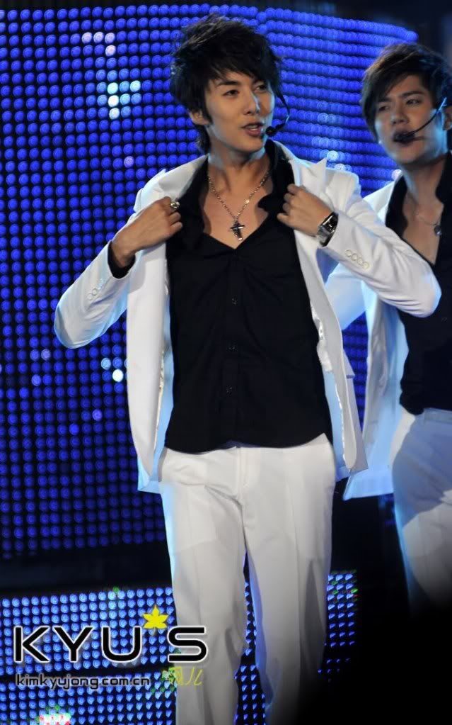 [HJB] Korea China Song Festival 6.10.09 (buena calidad ;D) 53270910200910101407281592937883-29