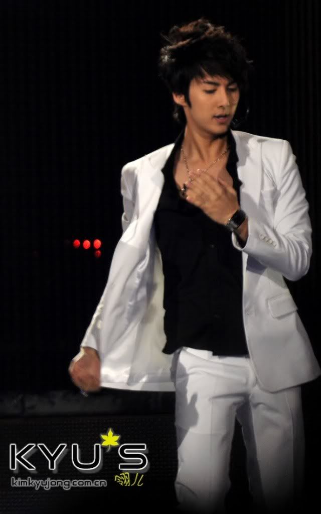 [HJB] Korea China Song Festival 6.10.09 (buena calidad ;D) 53270910200910101407281592937883-4