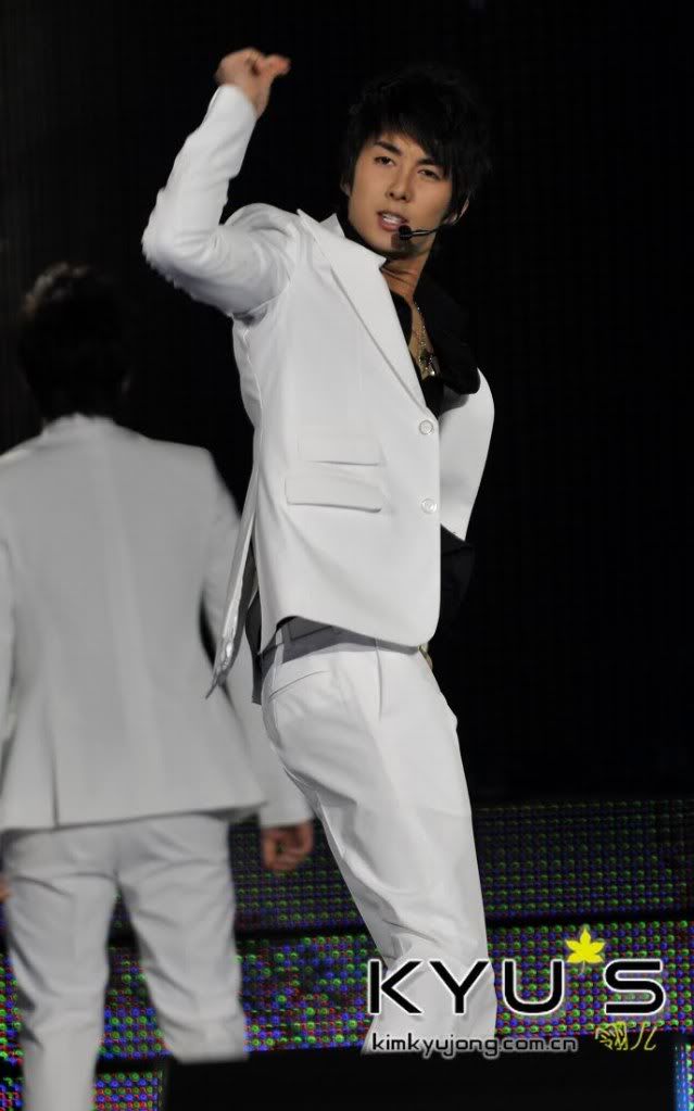 [HJB] Korea China Song Festival 6.10.09 (buena calidad ;D) 53270910200910101407281592937883-7