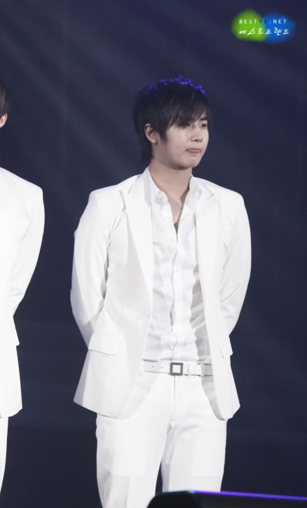 [YoungSaeng] Wonder+Full Concert (2ª parte) F0076492_4ac1bff74421a