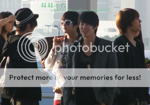 [SS501] llegando a QingDao 6.10.09 (1ªparte) 06100922