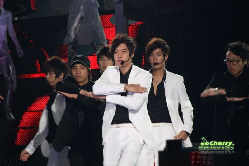 [fantaken] QingDao Performance (Leader focus) 2009.10.06 7d899fdee654f78ccc11665c