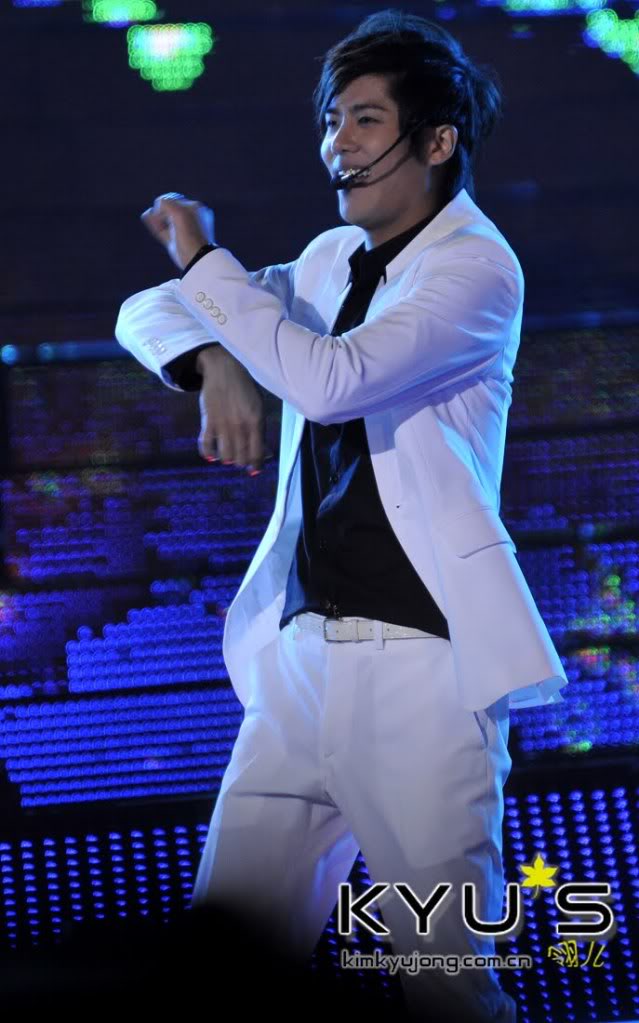 [KJ] Korea China Song Festival 6.10.09 (buena calidad ;D) 53270910200910100107553484526173-35