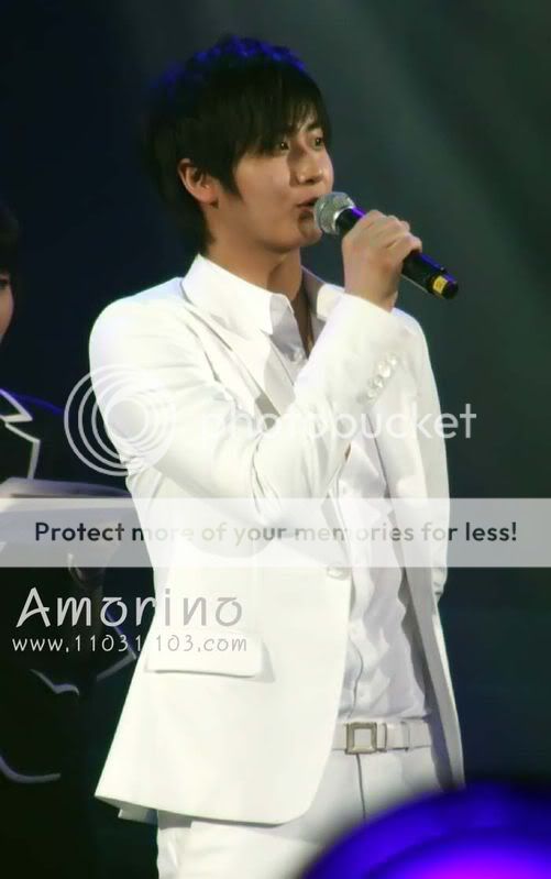 [YoungSaeng] Wonder+Full Concert (3ª parte) E20f5af1356df8e70a46e0bc