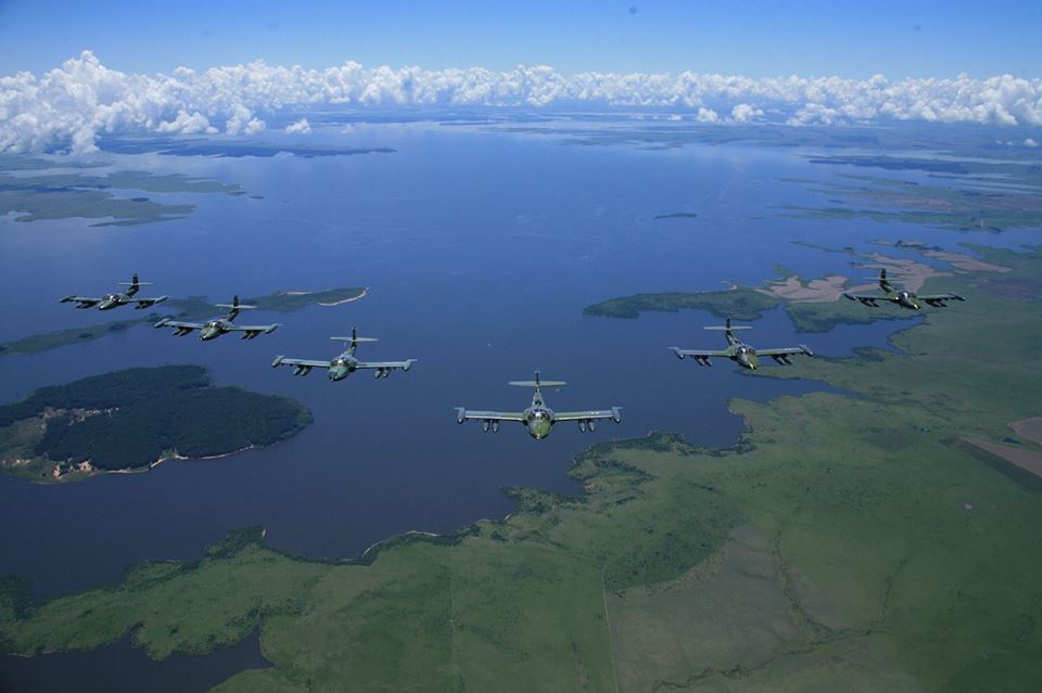 FUERZA AÉREA DE URUGUAY (FAU) - Página 18 11178227_1627484054151947_3663502854608655052_n