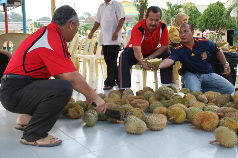 SEMENTA DURIAN FEST 2010 PD041