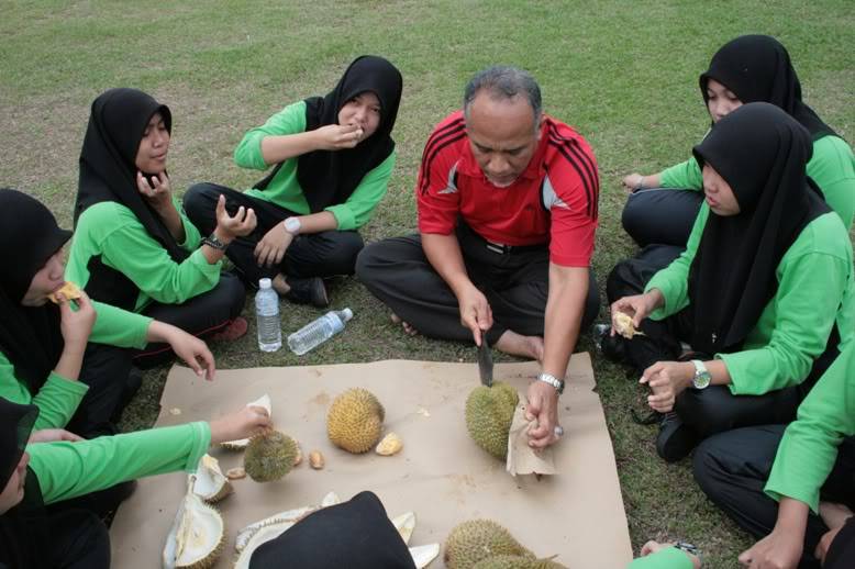 SEMENTA DURIAN FEST 2010 PD068