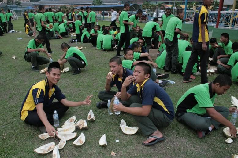 SEMENTA DURIAN FEST 2010 PD076