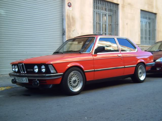 BMW E21 - El origen de la serie 3 05323iPOST