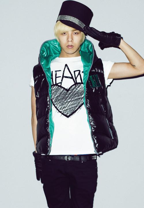 attlu buks - Page 3 GDragon1252062790090831campaigj