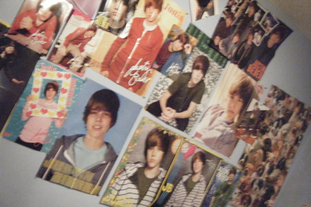 PICS OF MY WALL! =D Unttt003