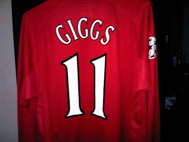 Cipoet's Kit Room Giggs00-02UCLBack