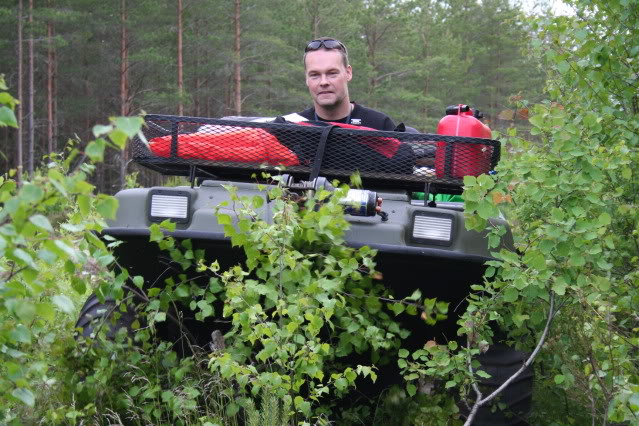 Vad gömmer MudHogs Glanshammar i skogen..... 8hjul006